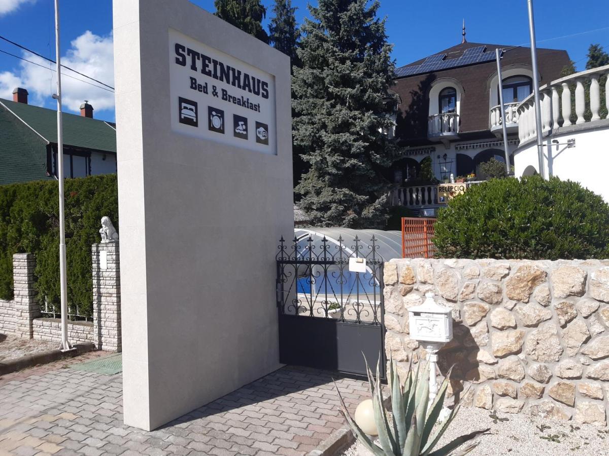 Steinhaus Bed & Breakfast Кестхей Экстерьер фото