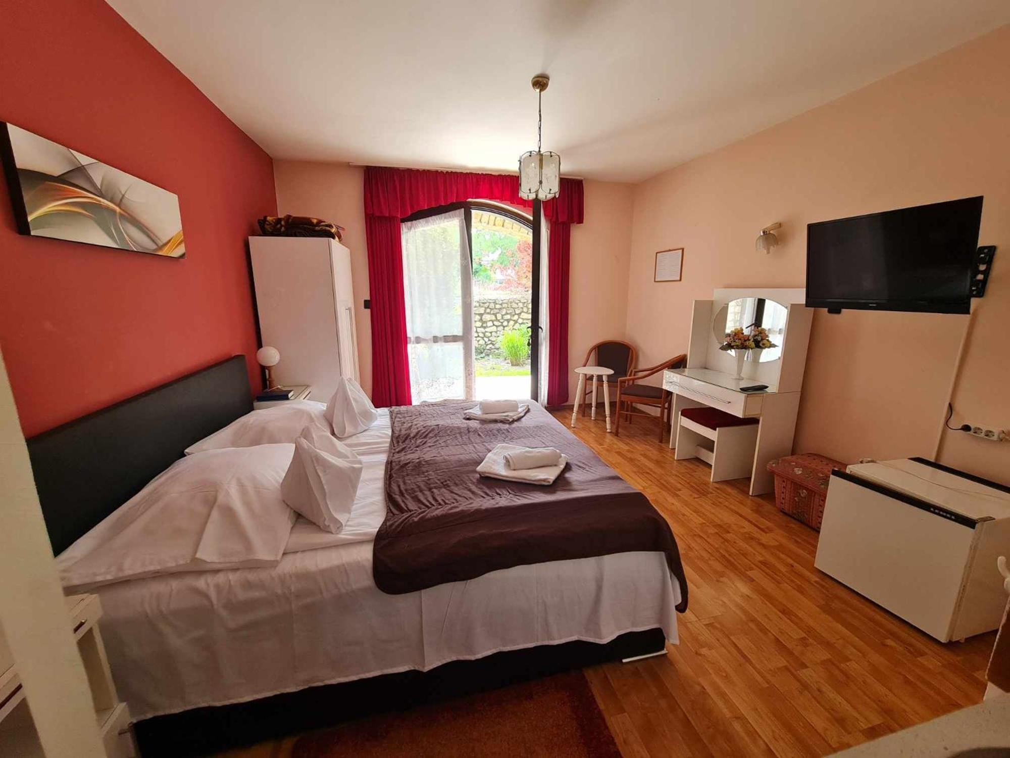 Steinhaus Bed & Breakfast Кестхей Экстерьер фото