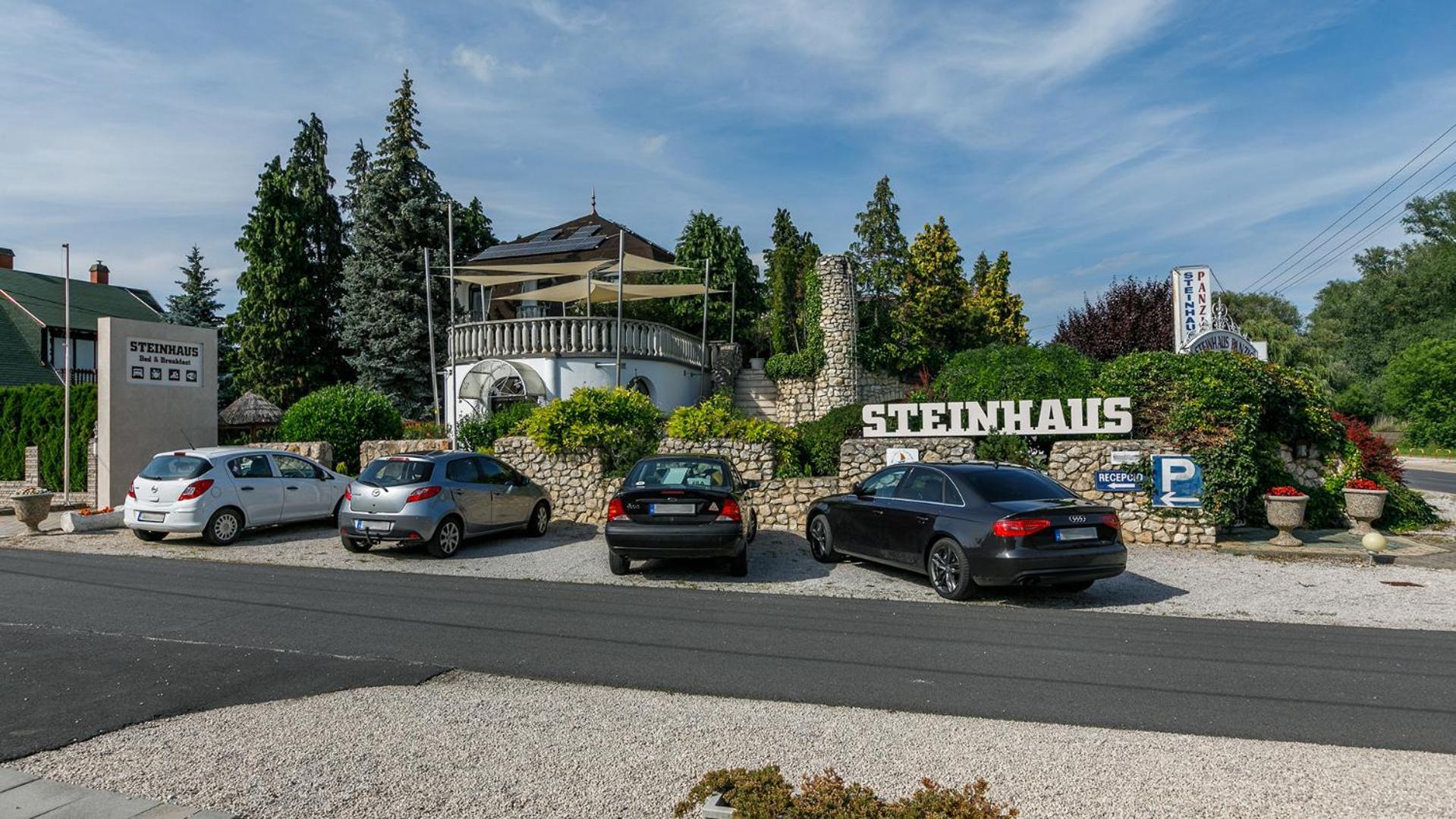 Steinhaus Bed & Breakfast Кестхей Экстерьер фото
