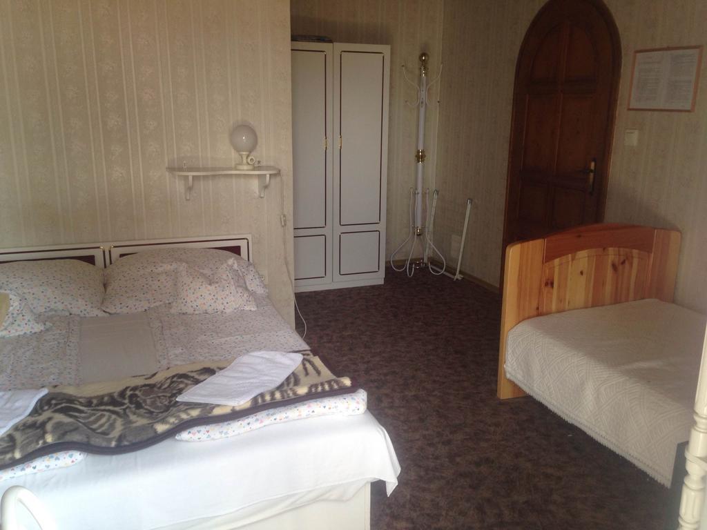 Steinhaus Bed & Breakfast Кестхей Экстерьер фото